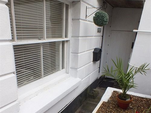 Ferienwohnung Garden Flat Royal Tunbridge Wells Exterior foto